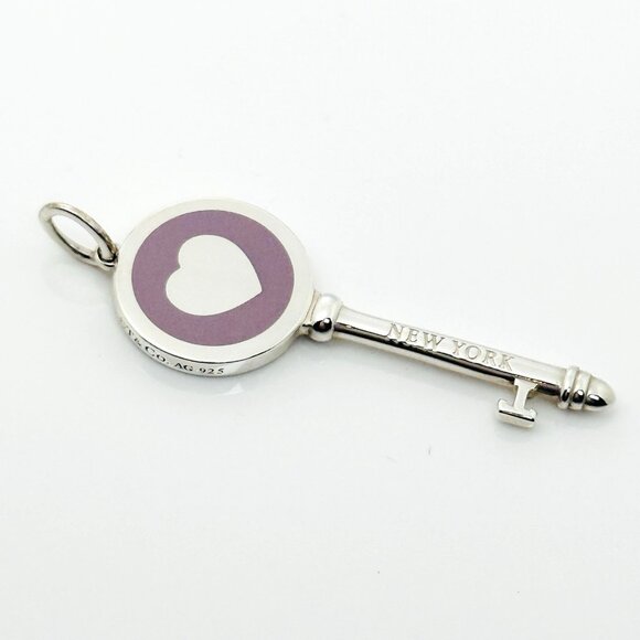 Tiffany & Co Purple Mauve Enamel Heart Key Pendant in Sterling Silver - Picture 4 of 7